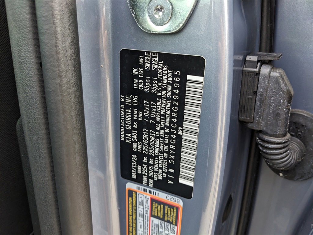 Certified 2024 Kia Sorento LX image 37