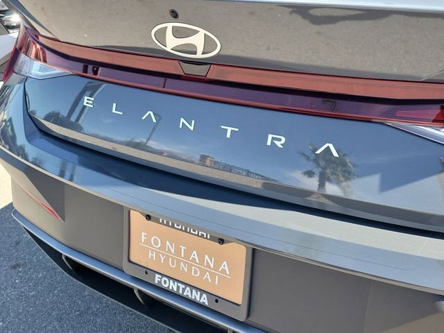 New 2026 Hyundai Elantra SE w/ Cargo Package image 21