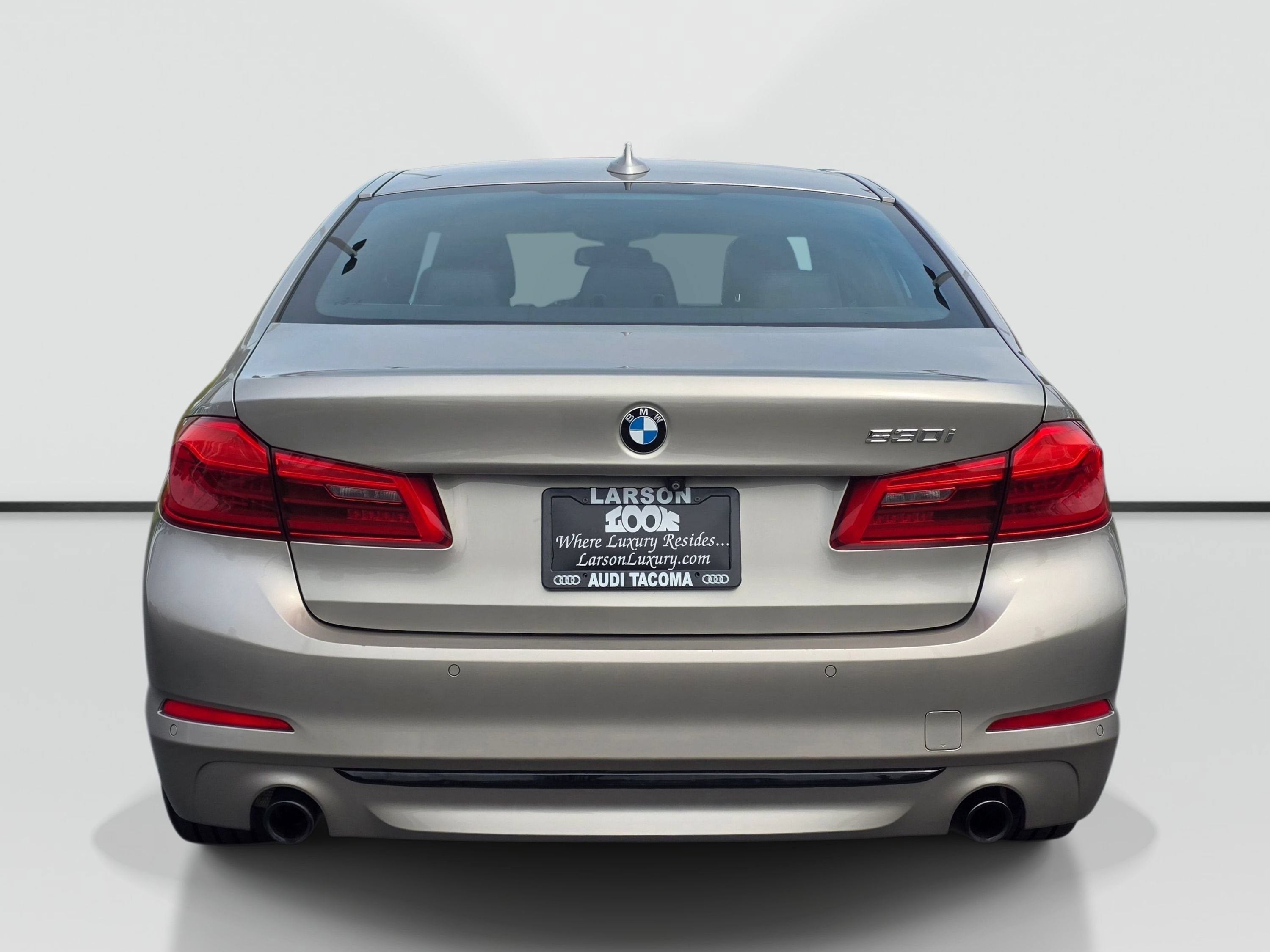 Used 2017 BMW 530i RWD image 4