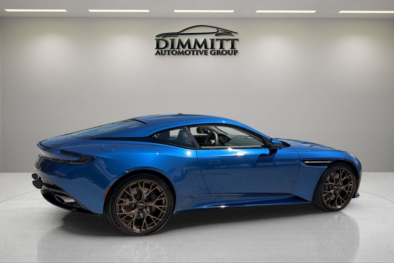 Used 2024 Aston Martin DB12 Coupe RWD image 12