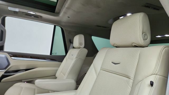 Used 2025 Cadillac Escalade Sport Platinum w/ LPO, Floor Liner Package image 34