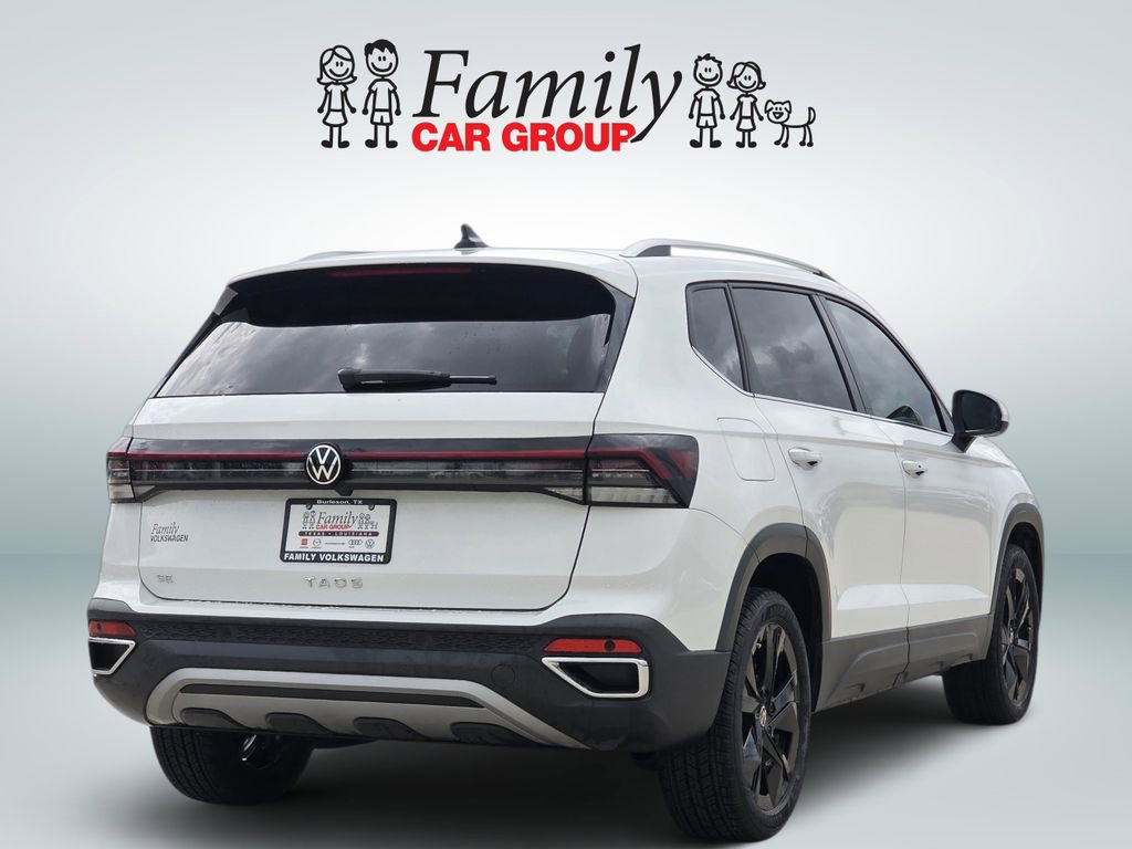 Used 2025 Volkswagen Taos SE FWD image 4