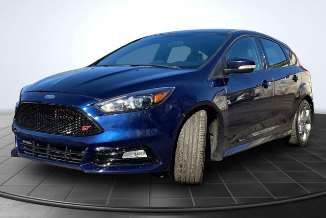 Used 2016 Ford Focus ST w/ Equipment Group 401A image 4