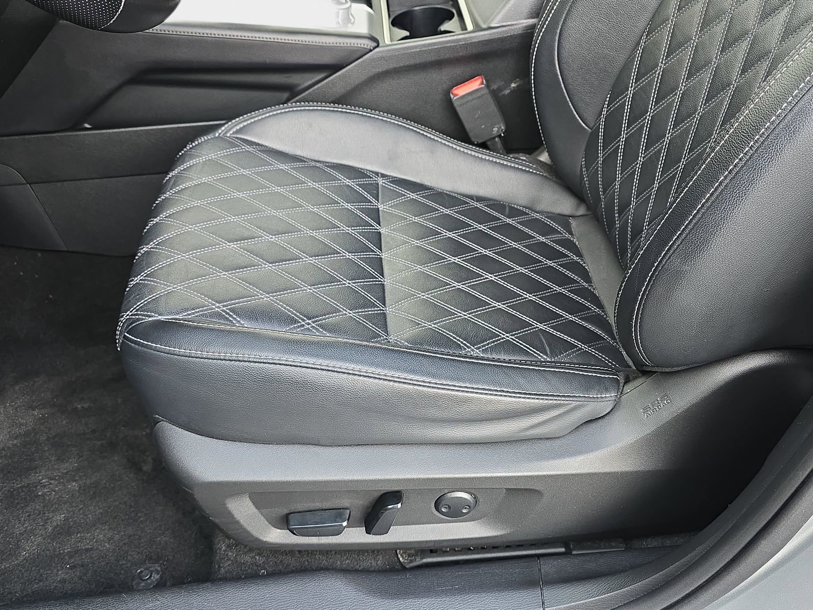 Used 2024 Mitsubishi Outlander SEL image 31