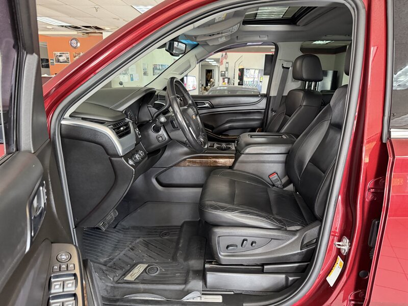 Used 2019 Chevrolet Tahoe LT w/ LT Signature Package AWD/4WD image 8