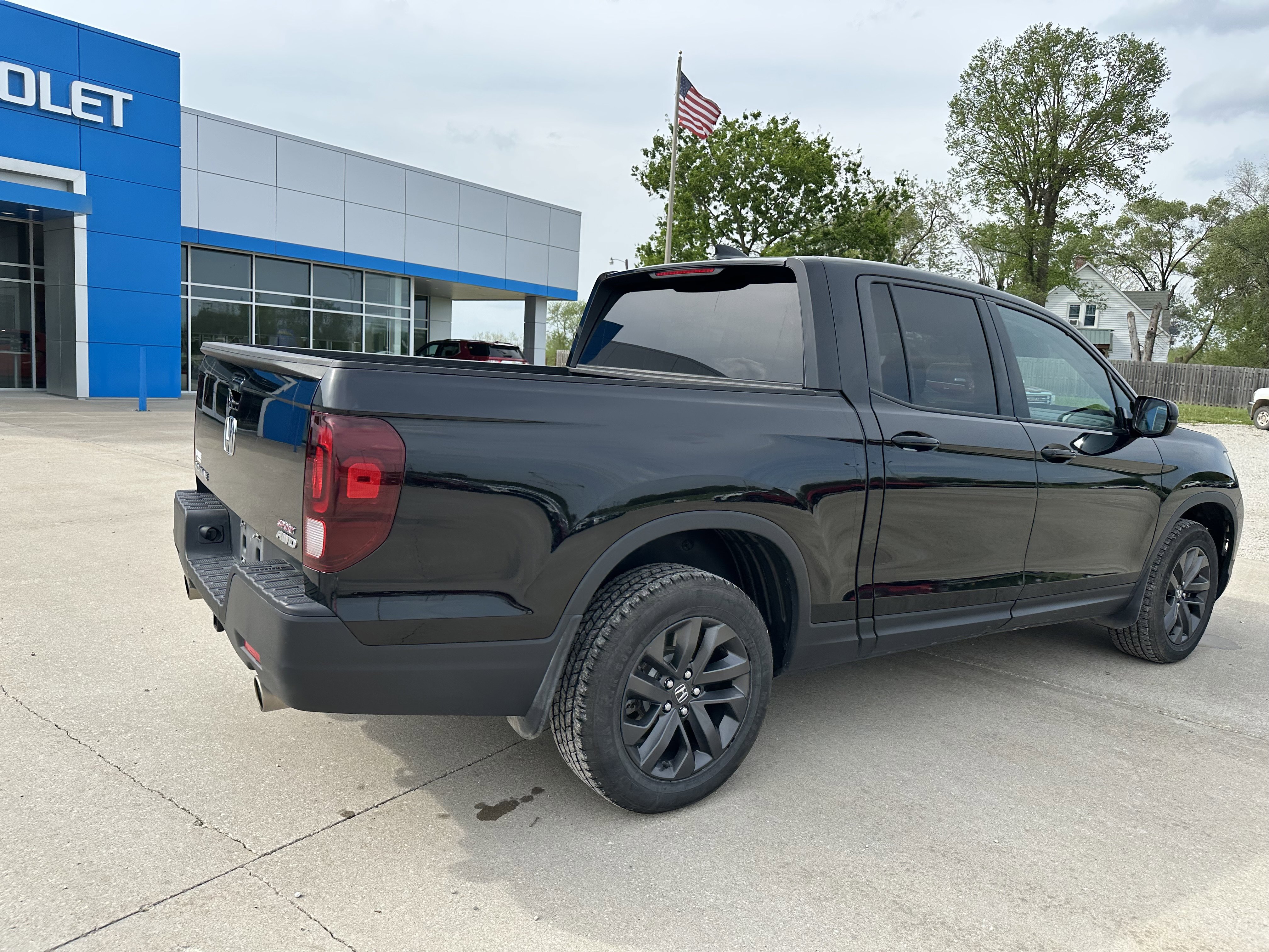 Used 2021 Honda Ridgeline Sport image 3