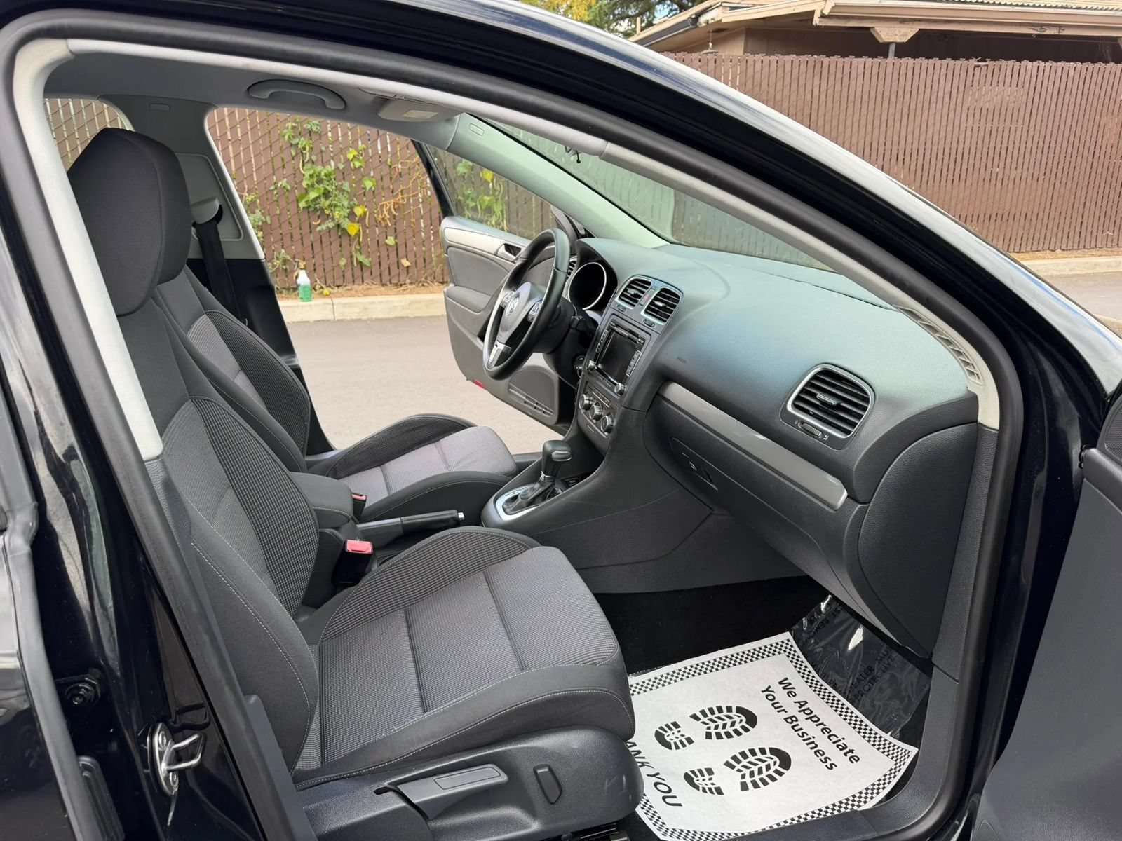 Used 2011 Volkswagen Golf TDI FWD image 13
