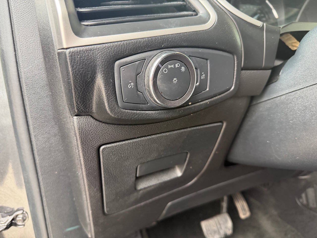 Used 2015 Ford Edge SEL w/ Equipment Group 201A FWD image 20