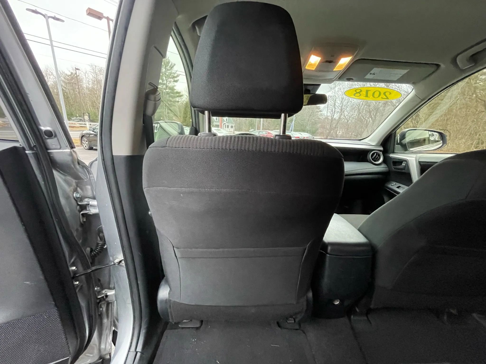 Used 2018 Toyota RAV4 LE w/ Carpet Mat Package image 37