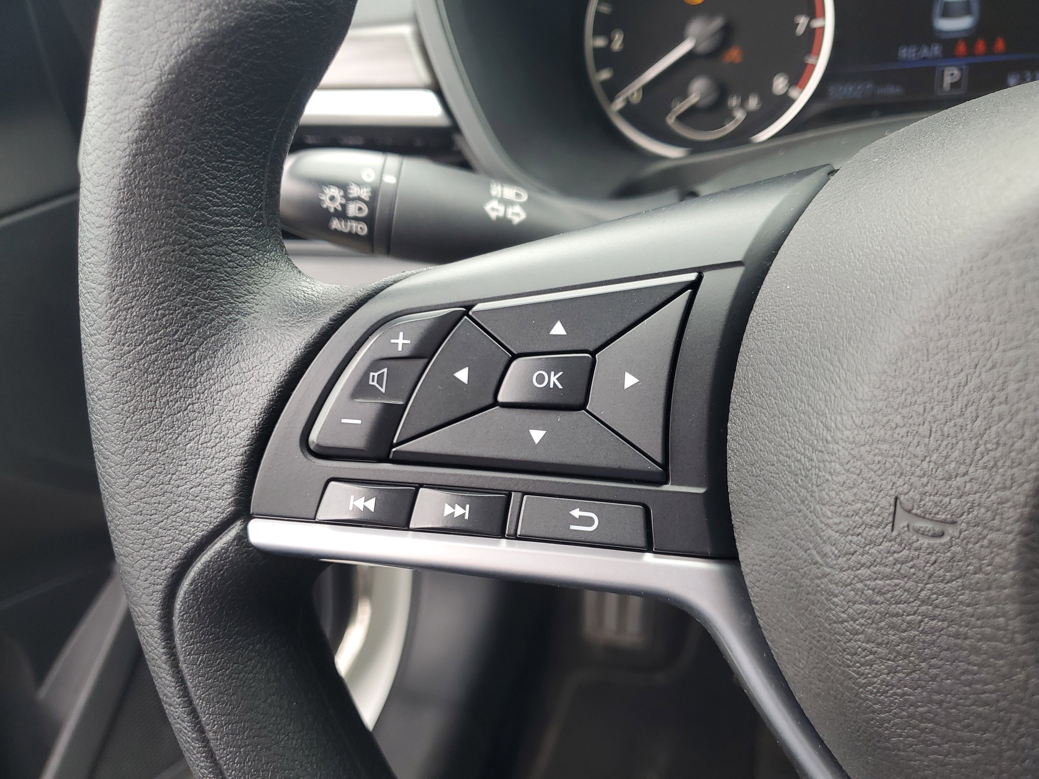 Used 2025 Nissan Altima 2.5 SV image 20