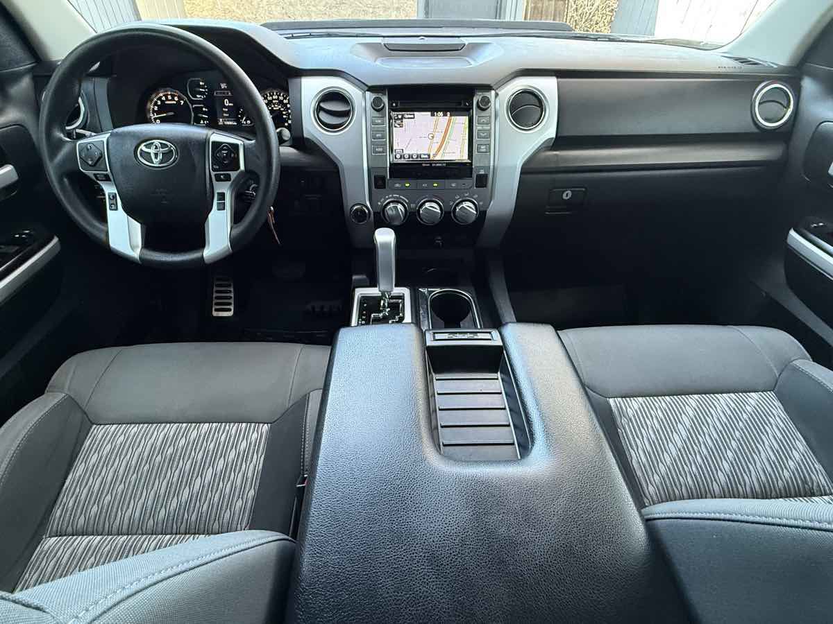 Used 2018 Toyota Tundra SR5 w/ TRD Off Road Package image 27