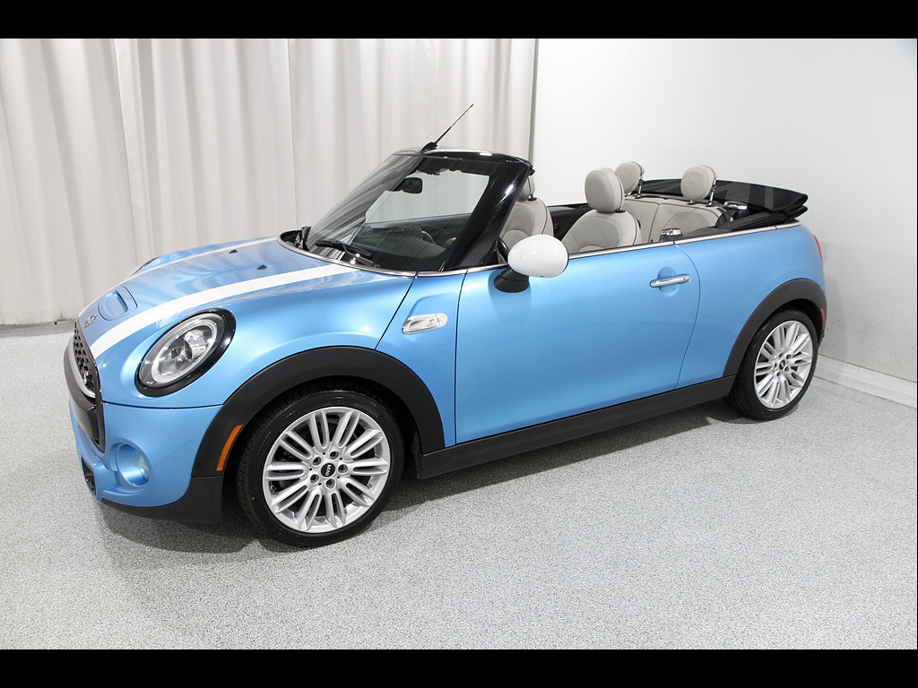 Used 2019 MINI Cooper S w/ Premium Package FWD image 4
