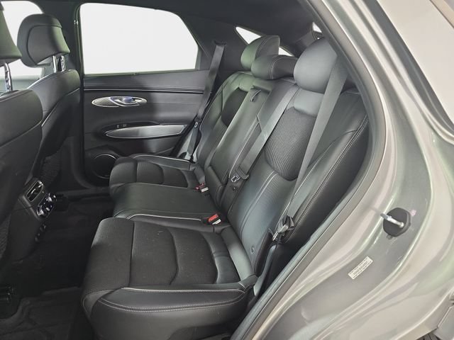 Used 2023 Genesis GV70 2.5T w/ Sport Prestige Package AWD/4WD image 17