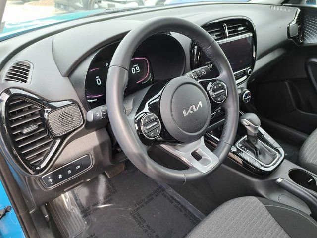 Used 2024 Kia Soul EX FWD image 8