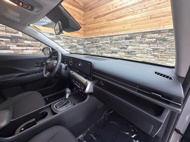 Used 2024 Hyundai Kona SEL AWD/4WD image 15