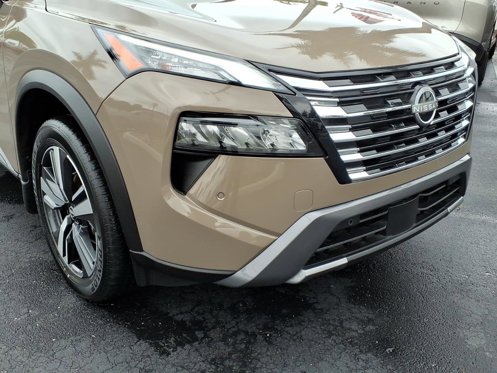 Certified 2024 Nissan Rogue SL w/ SL Premium Package image 12