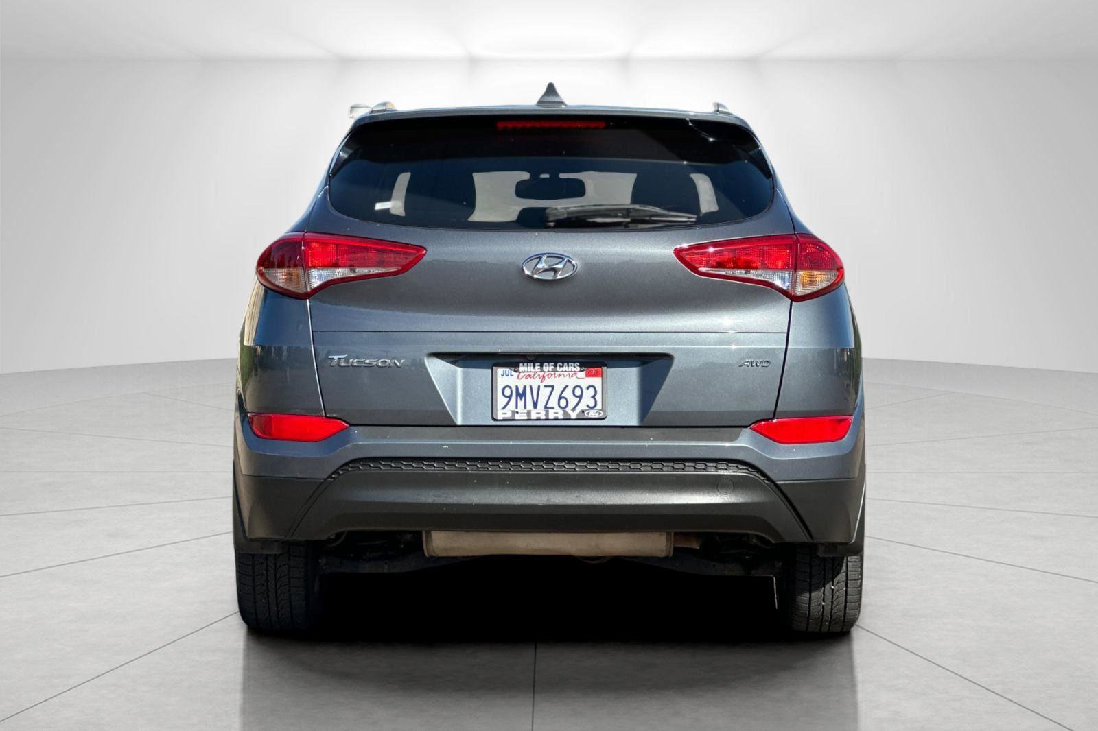 Used 2017 Hyundai Tucson SE Plus image 4