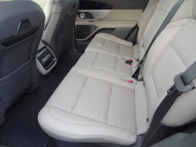 Used 2025 Lincoln Nautilus Reserve AWD/4WD image 20