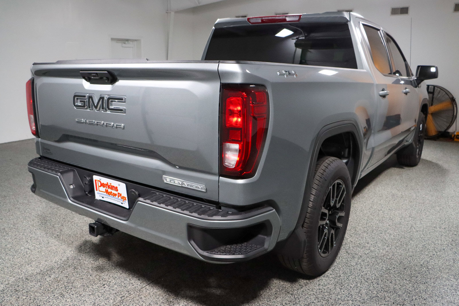 Used 2026 GMC Sierra 1500 Elevation AWD/4WD image 7