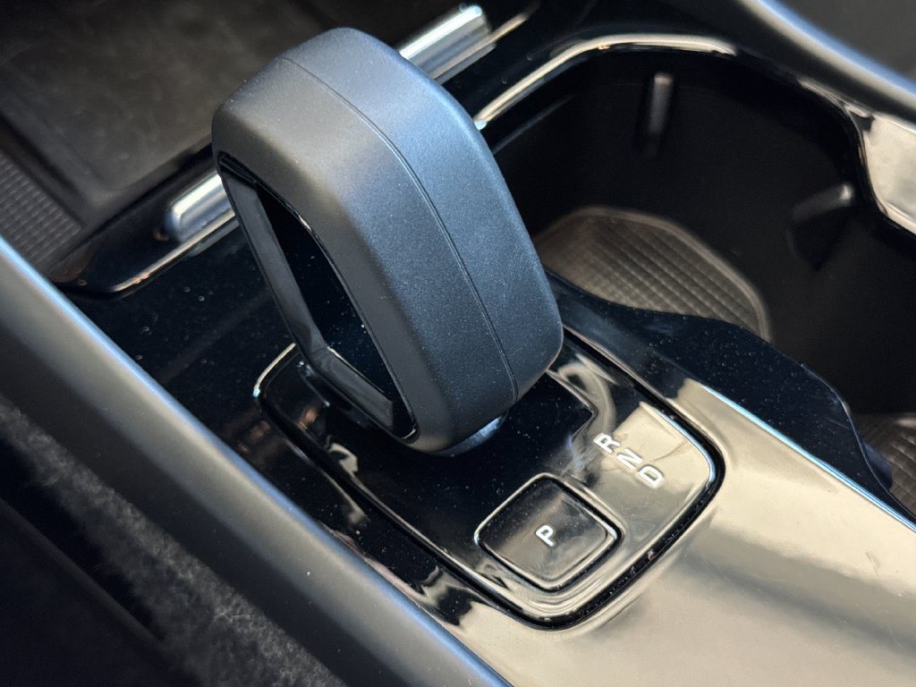 Certified 2023 Volvo XC40 Recharge Ultimate AWD/4WD image 21