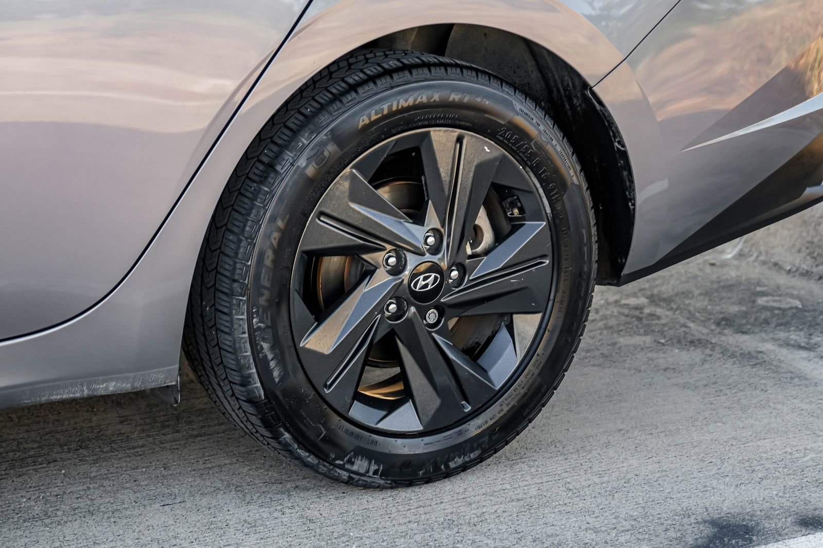 Used 2023 Hyundai Elantra SEL FWD image 49
