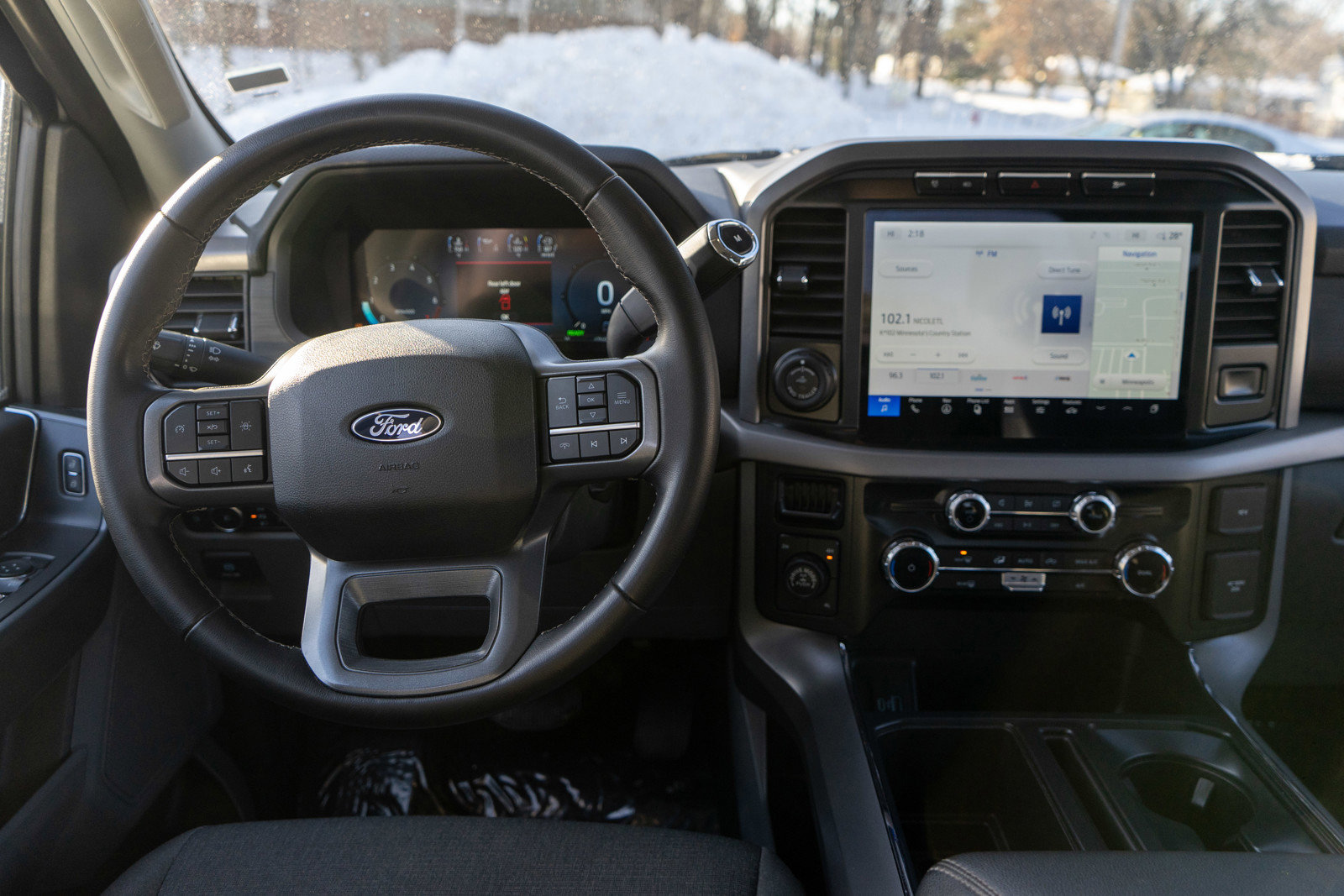 Used 2024 Ford F150 XLT w/ Mobile Office Package image 12
