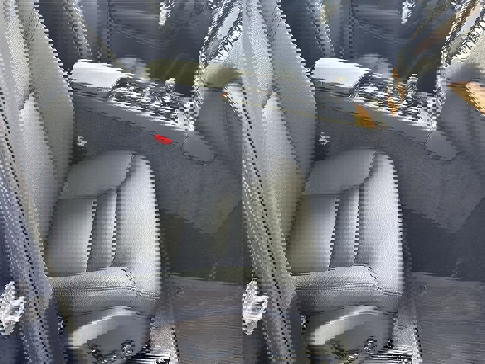 Used 2023 Volvo XC90 B6 Plus w/ Protection Package image 17