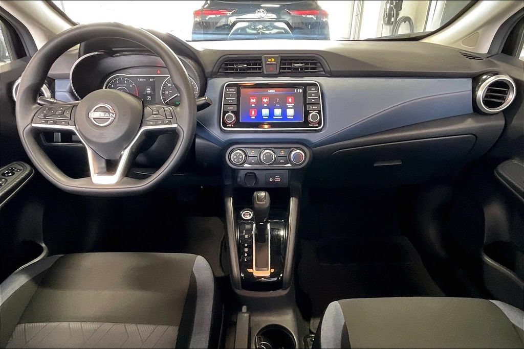 Used 2025 Nissan Versa SV FWD image 6