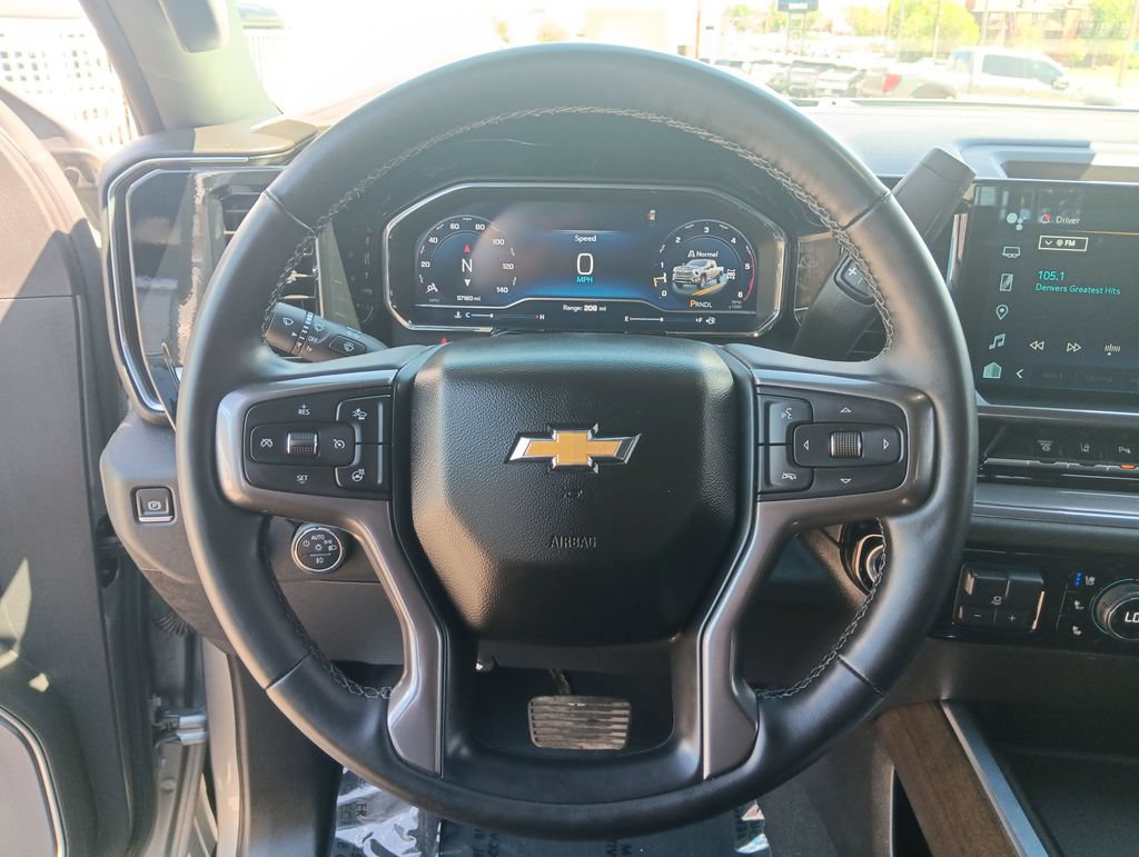 Used 2024 Chevrolet Silverado 2500 High Country w/ High Country Premium Package AWD/4WD image 13