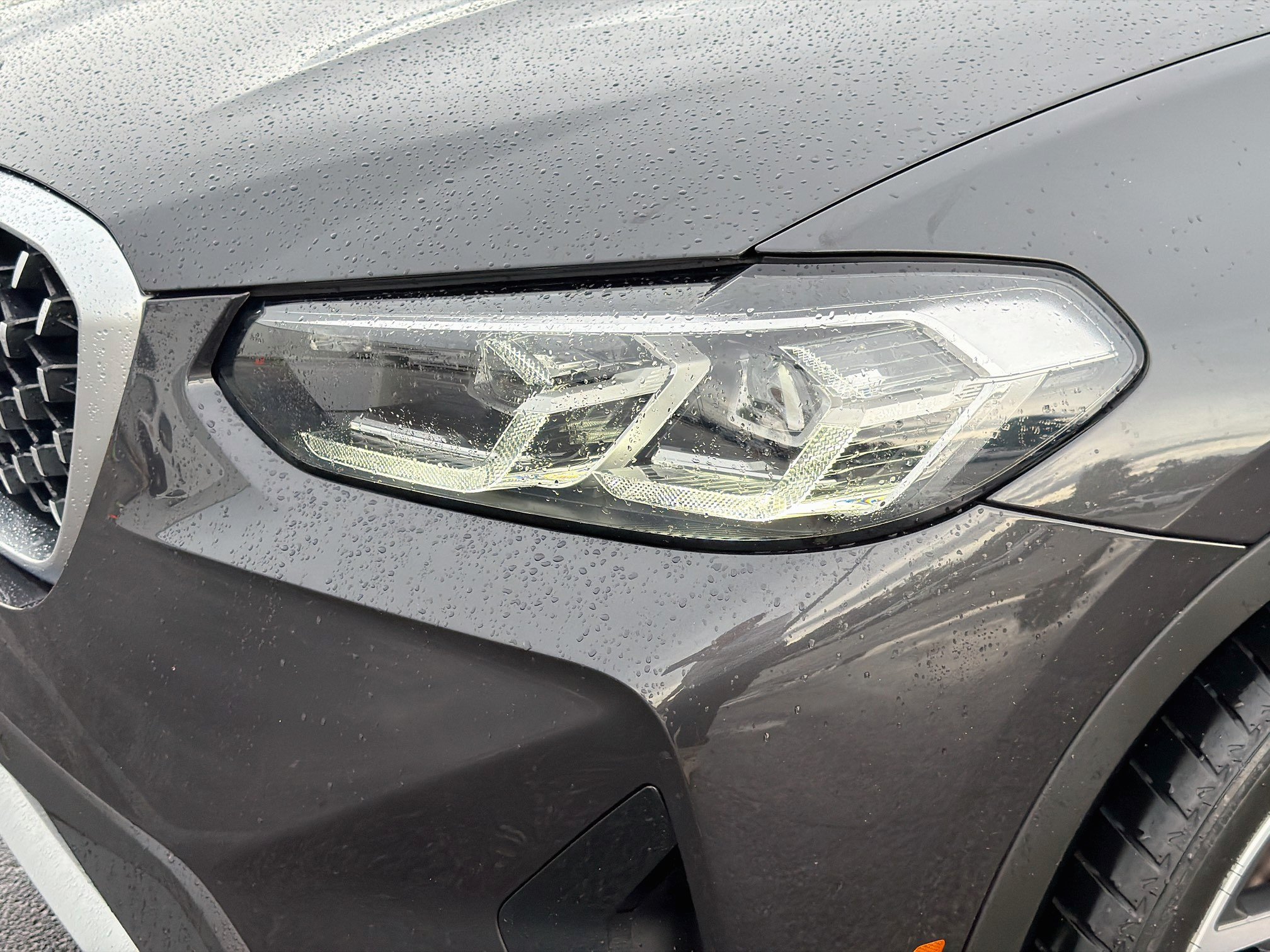 Used 2024 BMW X4 xDrive30i w/ Convenience Package AWD/4WD image 9