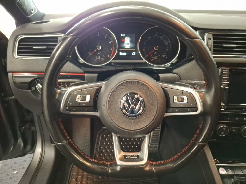 Used 2018 Volkswagen Jetta GLI FWD image 19
