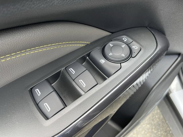 New 2026 Chevrolet Trax ACTIV w/ Sunroof Package FWD image 13