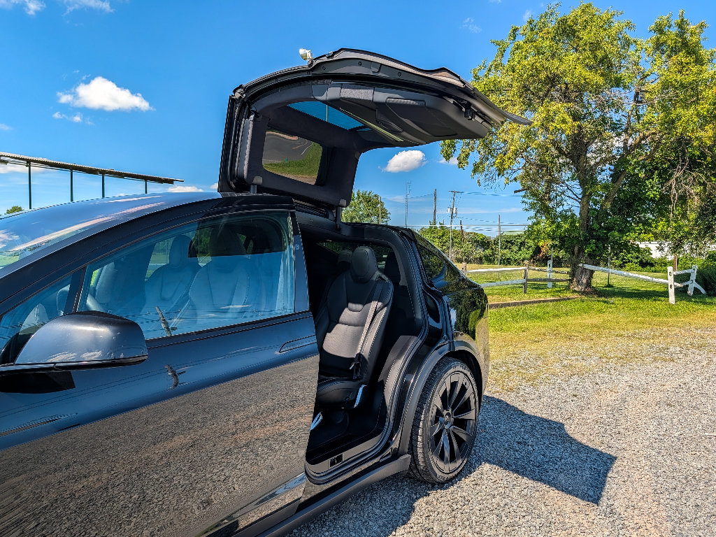 Used 2022 Tesla Model X Plaid AWD/4WD image 13