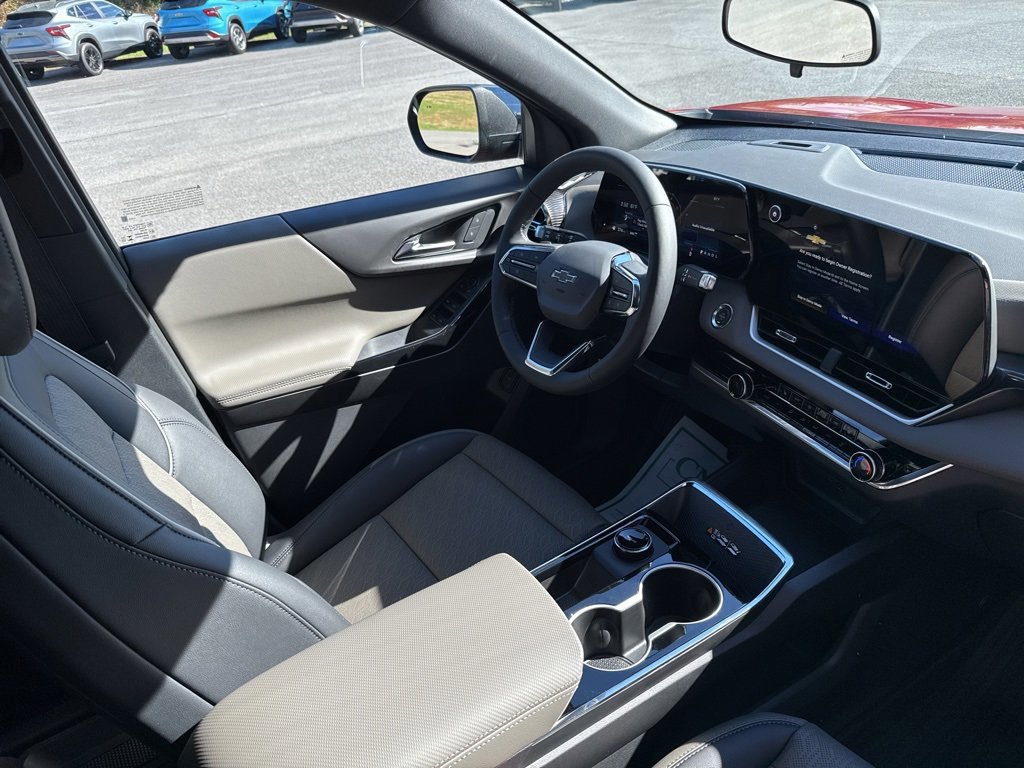 New 2026 Chevrolet Equinox LT w/ Convenience Package II image 18