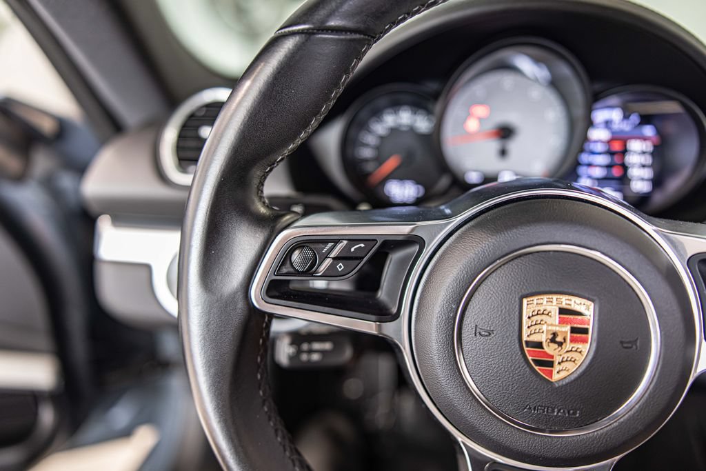 Used 2018 Porsche 718 Cayman S RWD image 26