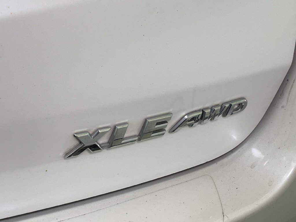 Used 2015 Toyota Highlander XLE AWD/4WD image 12