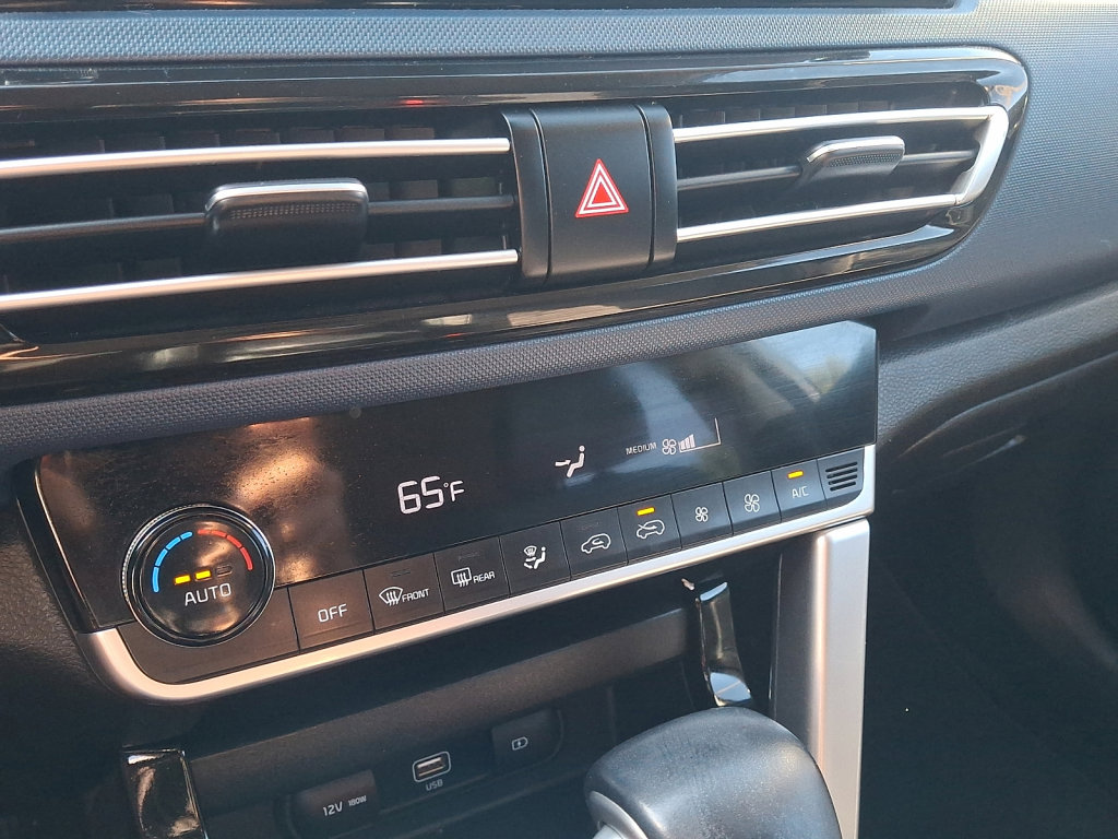 Used 2023 Kia Seltos Nightfall Edition AWD/4WD image 31