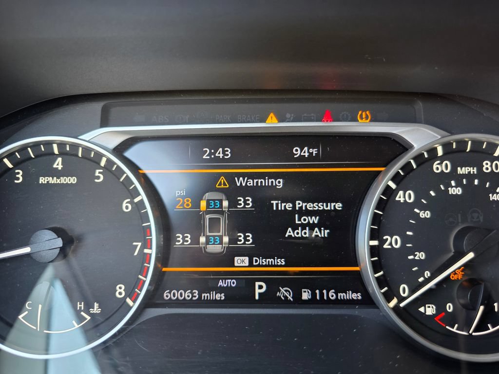 Used 2023 Nissan Pathfinder SL AWD/4WD image 22