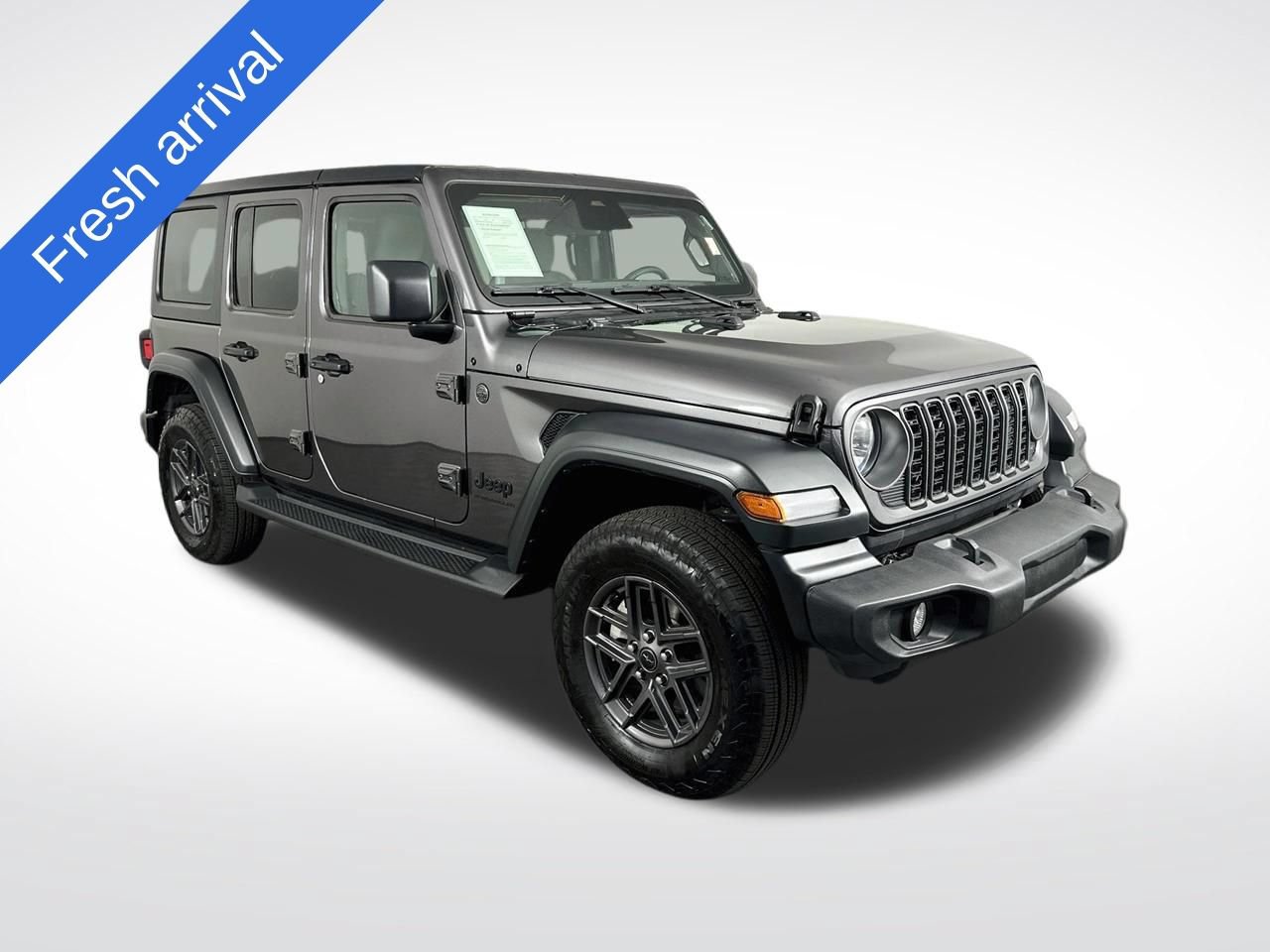 Used 2025 Jeep Wrangler Unlimited Sport AWD/4WD image 1