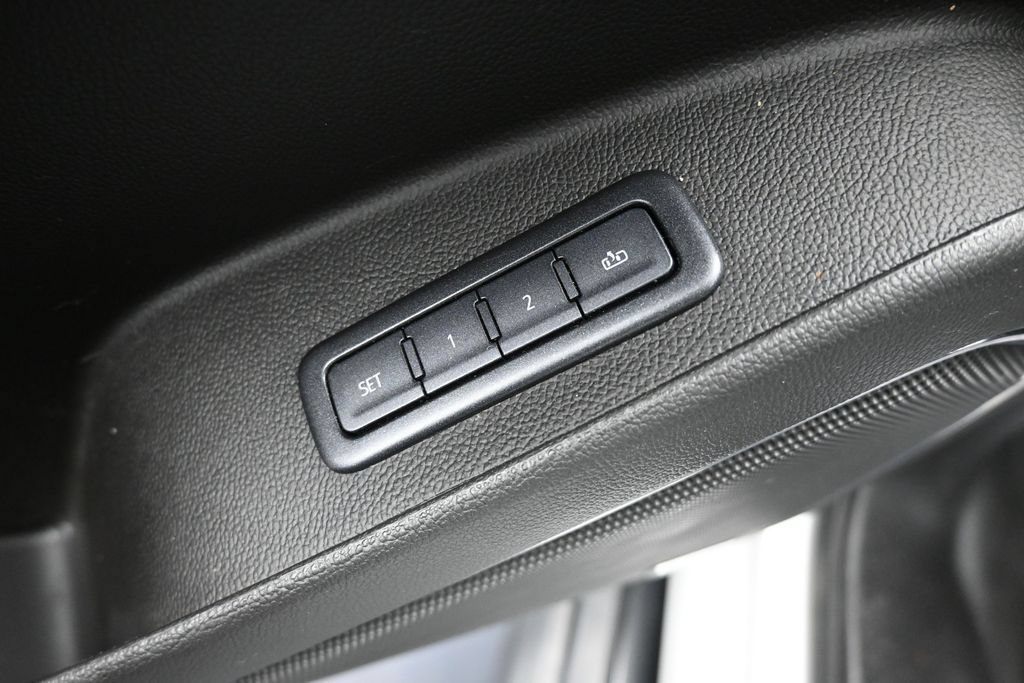Used 2020 Chevrolet Tahoe LT AWD/4WD image 35