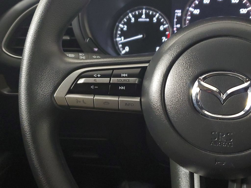 Used 2022 MAZDA MAZDA3 s FWD image 10