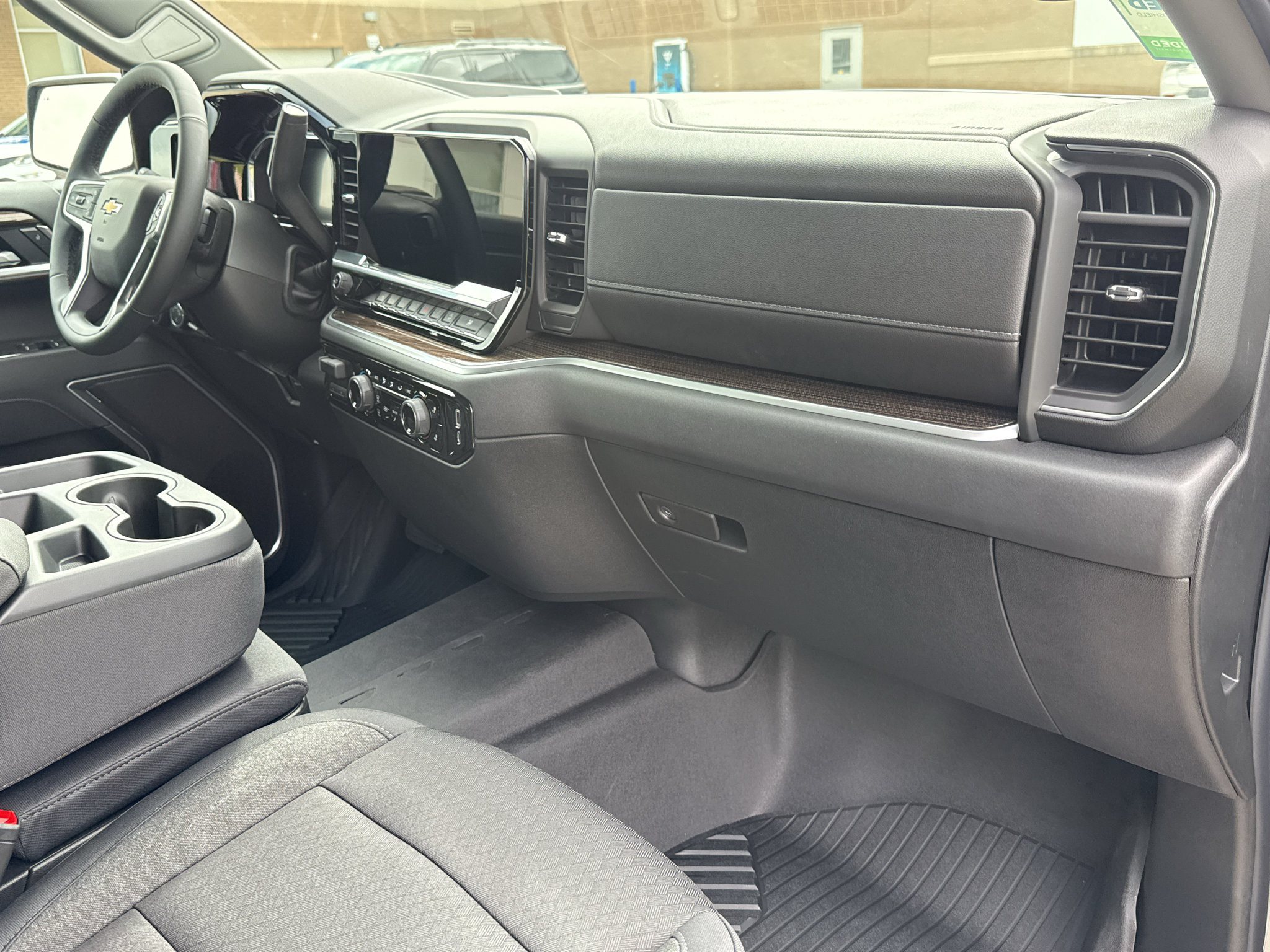 New 2026 Chevrolet Silverado 1500 LT w/ Z71 Off-Road Package AWD/4WD image 46