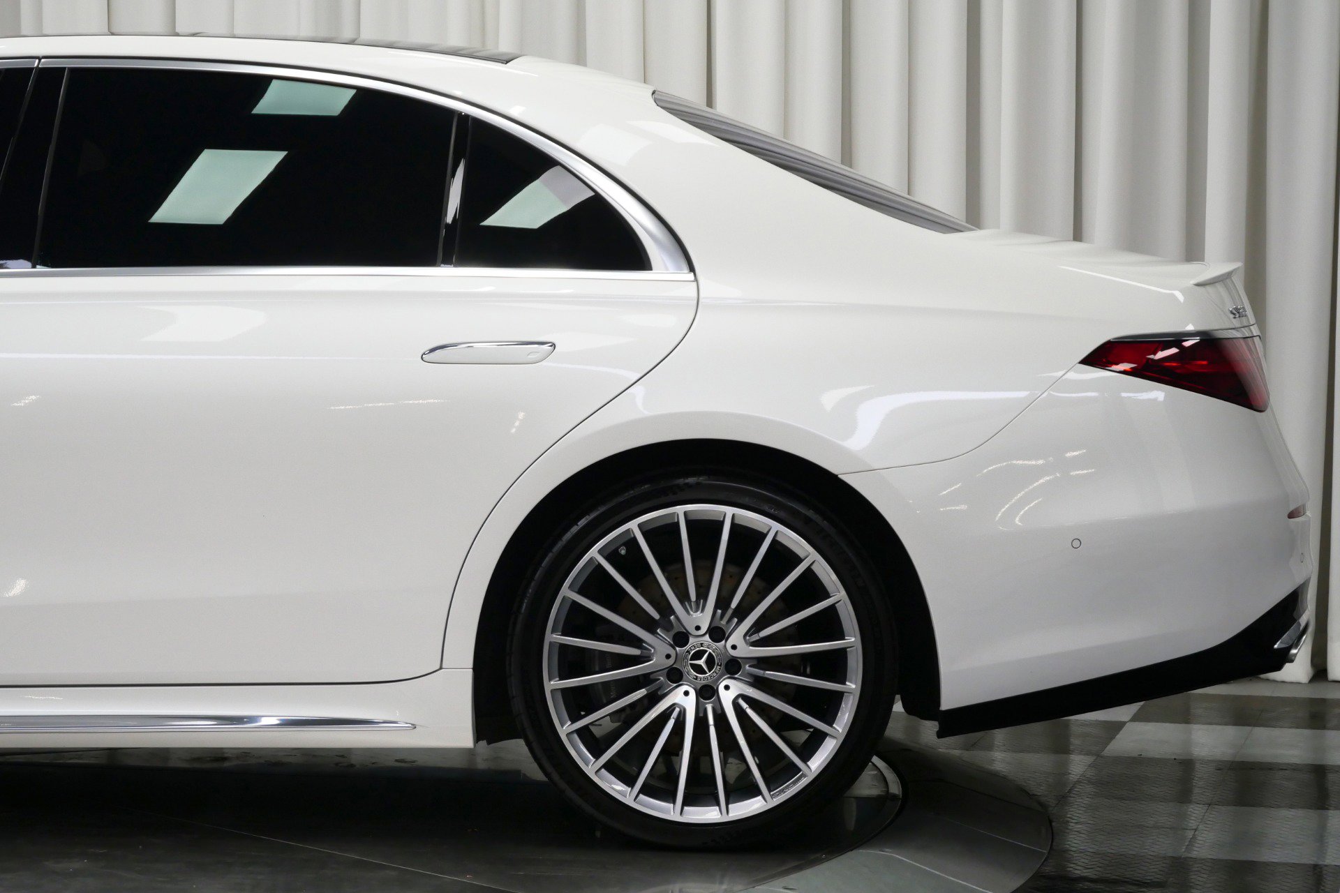 Used 2021 Mercedes-Benz S 580 4MATIC Sedan image 11