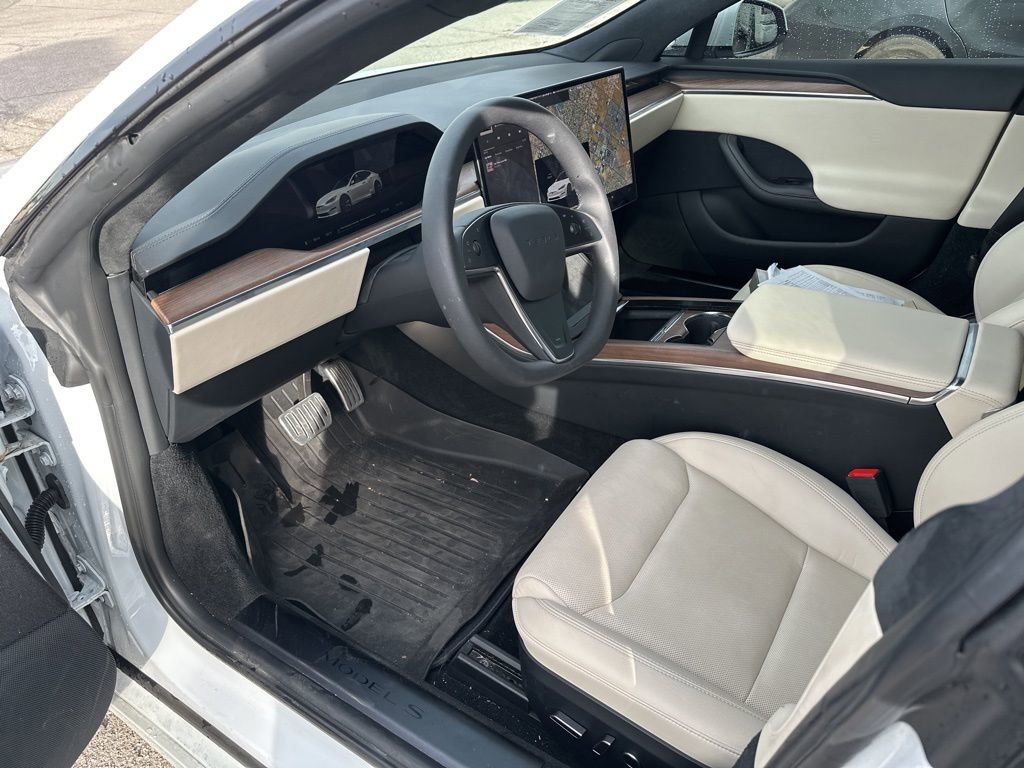 Used 2023 Tesla Model S image 6