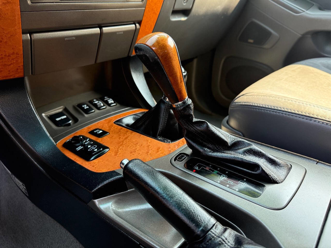 Used 2003 Lexus GX 470 image 27