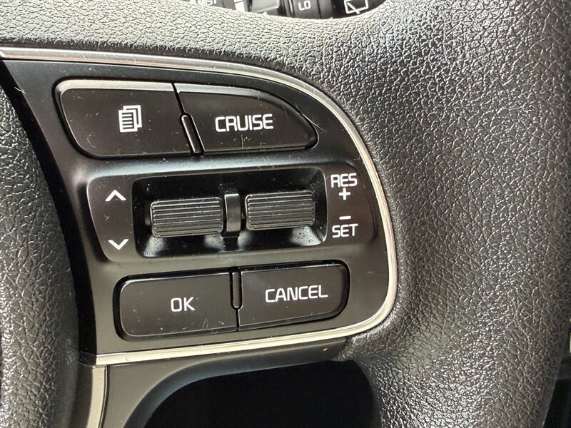 Used 2019 Kia Niro LX FWD image 23