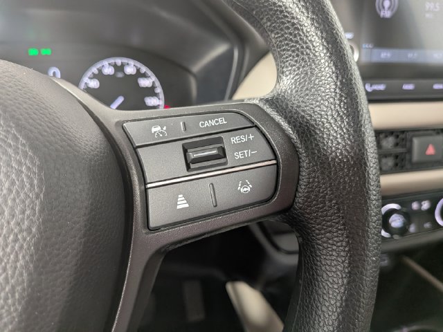 Used 2024 Honda HR-V LX image 8