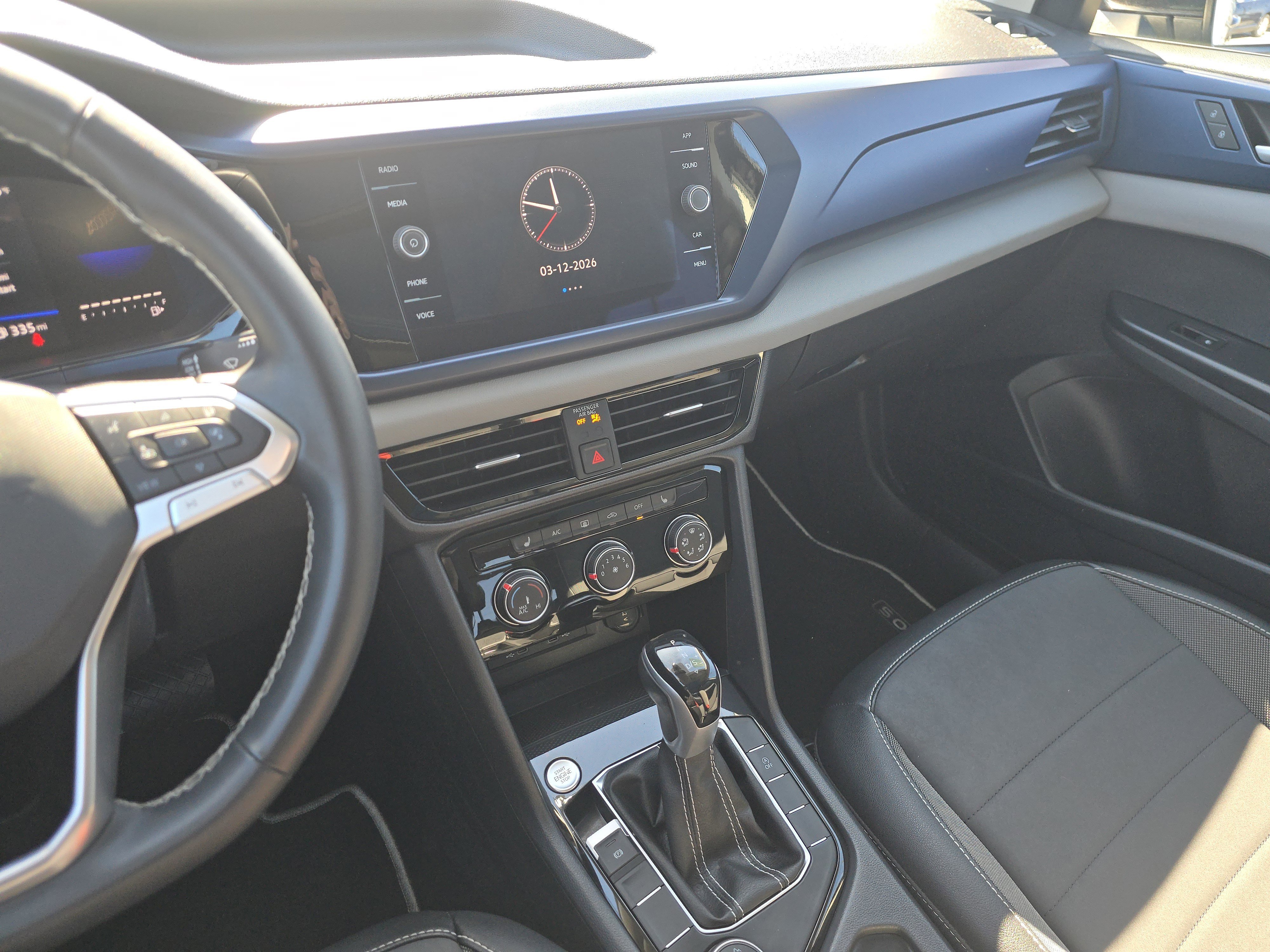 Certified 2023 Volkswagen Taos SE w/ Panoramic Sunroof Package image 21