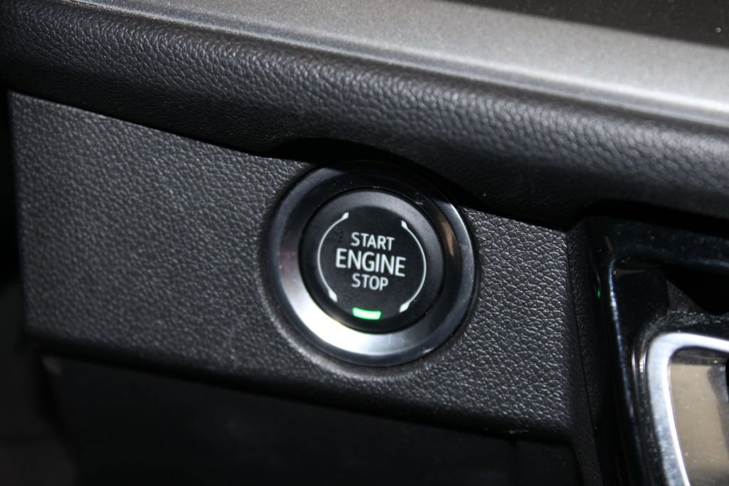 Used 2024 Chevrolet Traverse LT image 27