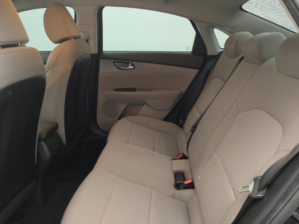 Used 2019 Kia Forte LXS image 18